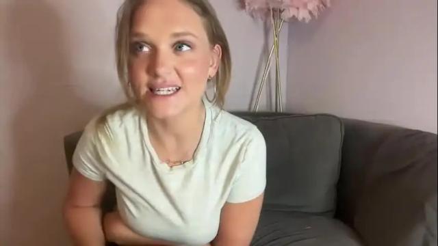 Image 2 of booksnlooksgirl Stream on Chaturbate on 8 days ago