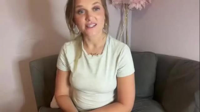 Image 3 of booksnlooksgirl Stream on Chaturbate on 8 days ago