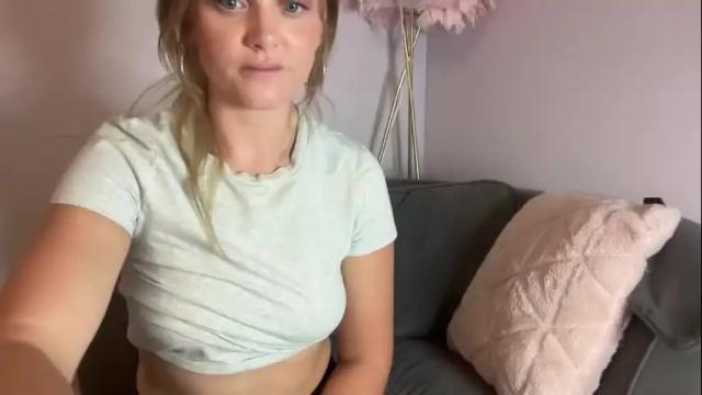 Image 8 of booksnlooksgirl Stream on Chaturbate on 8 days ago