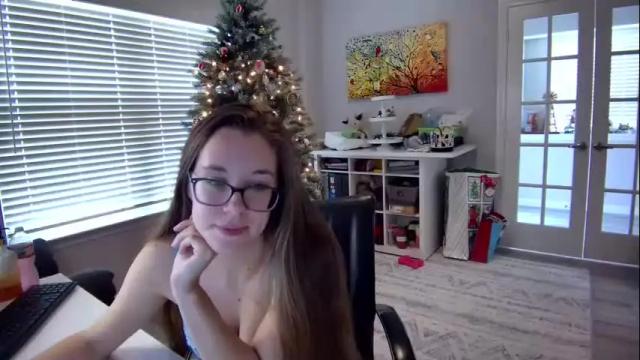 Image 8 of bookworm_baby Stream on Chaturbate on 18 months ago