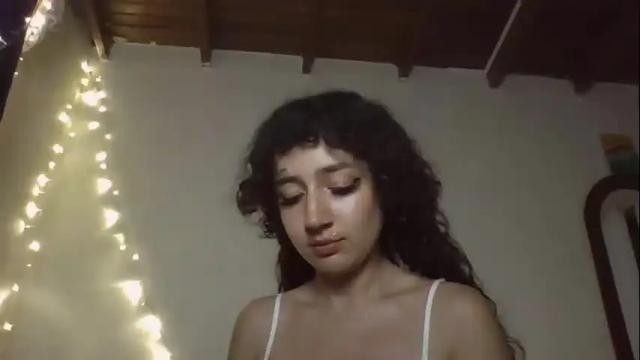 Image 6 of boomaria Stream on Chaturbate on 9 months ago