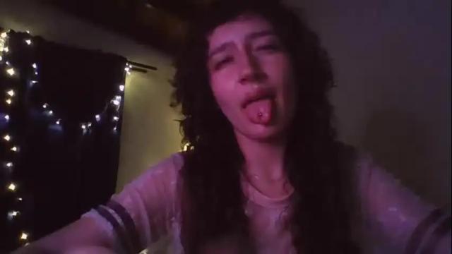 Image 7 of boomaria Stream on Chaturbate on 9 months ago