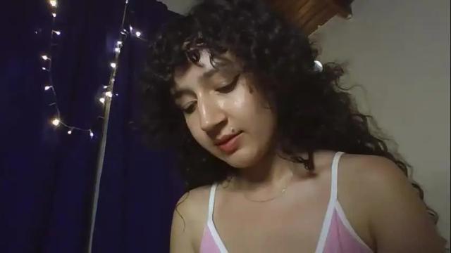 Image 12 of boomaria Stream on Chaturbate on 6 months ago
