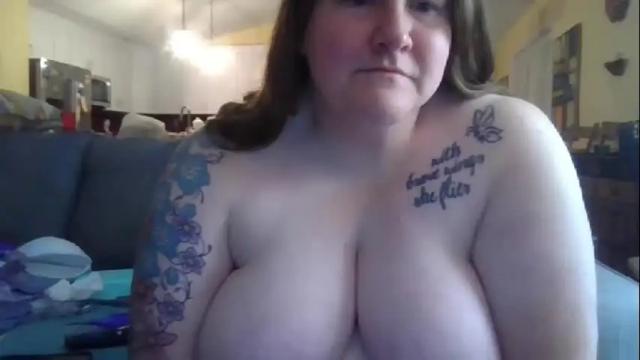 Image 12 of booobeees Stream on Chaturbate on 19 months ago