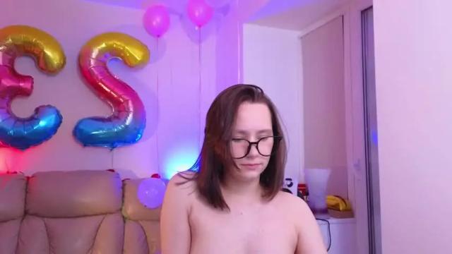 Image 7 of boooooom_ Stream on Chaturbate on 19 months ago