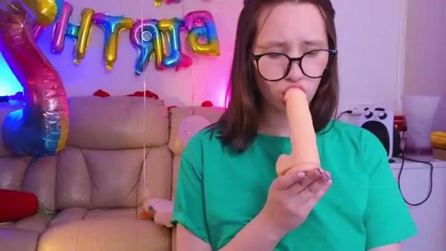 Image 11 of boooooom_ Stream on Chaturbate on 19 months ago