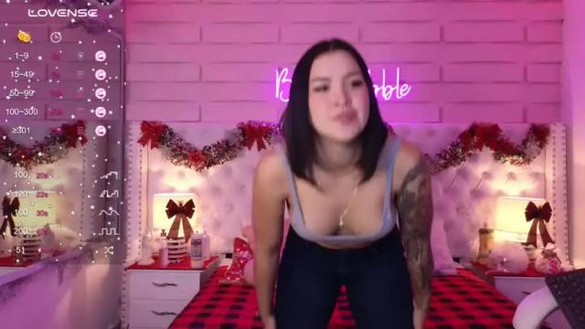 Image 7 of booty_bubble Stream on Chaturbate on 16 months ago