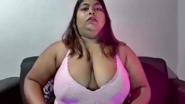 Image 2 of bootylicious02 Stream on Chaturbate on 1 month ago
