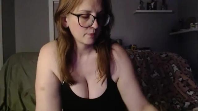 Thumbnail 1, boredbustyhousewife's Stream at Chaturbate, 25 days ago