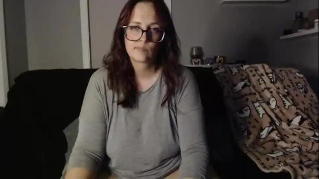 Image 6 of boredbustyhousewife Stream on Chaturbate on 8 days ago