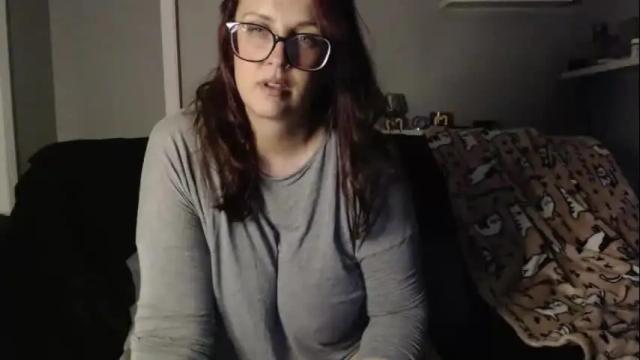 Image 7 of boredbustyhousewife Stream on Chaturbate on 8 days ago