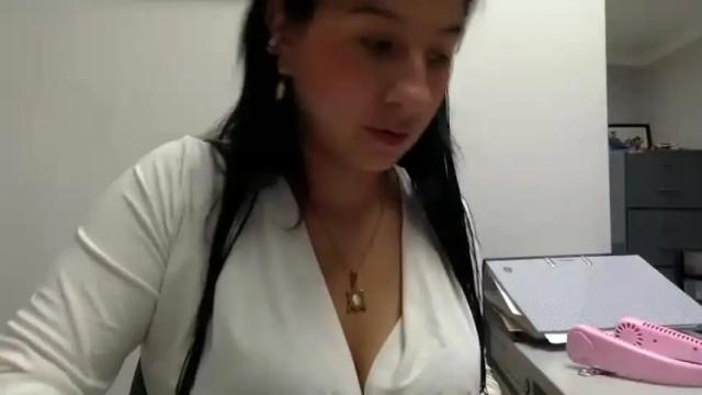 Image 3 of bosskathlyn Stream on Chaturbate on 17 months ago