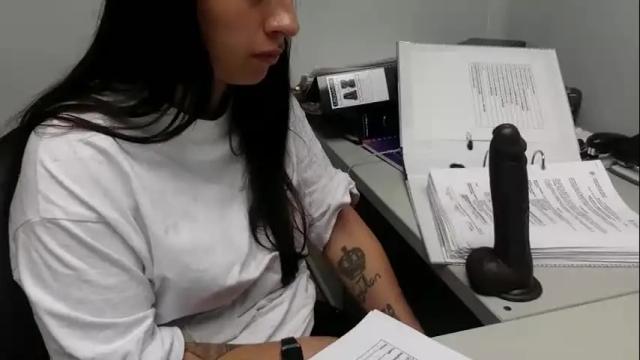 Image 3 of bosskathlyn Stream on Chaturbate on 15 months ago