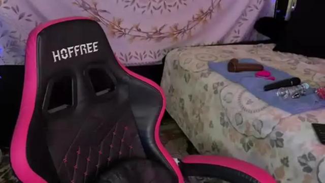 Image 12 of bossmomma Stream on Chaturbate on 2 months ago