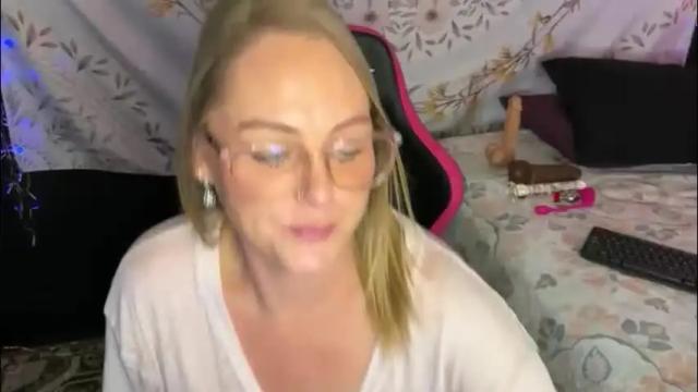 Thumbnail 1, bossmomma's Stream at Chaturbate, 17 days ago