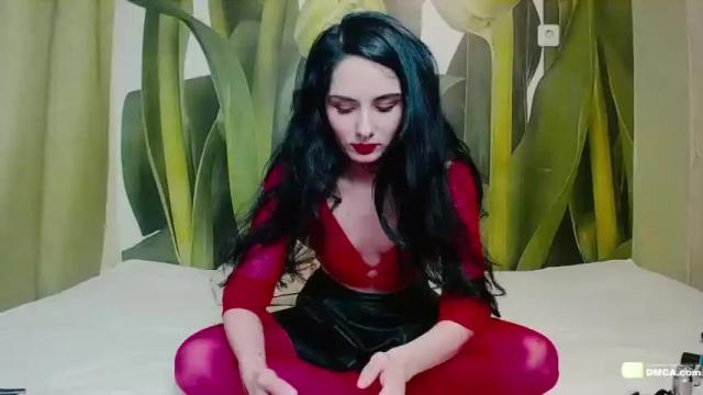 Image 3 of boxinghelen Stream on Chaturbate on 13 months ago