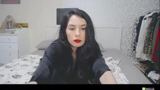 Image 3 of boxinghelen Stream on Chaturbate on 25 days ago
