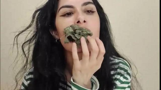 Image 3 of boxinghelen Stream on Chaturbate on 1 month ago