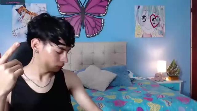 Image 2 of boys_hot4u Stream on Chaturbate on 17 months ago