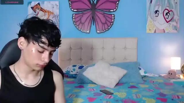 Image 3 of boys_hot4u Stream on Chaturbate on 17 months ago