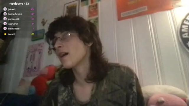 Image 12 of boywithbug Stream on Chaturbate on 8 months ago