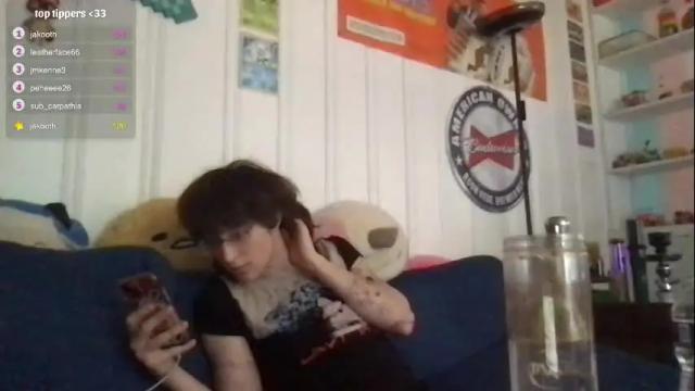 Image 12 of boywithbug Stream on Chaturbate on 8 months ago