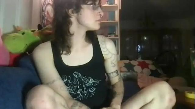 Image 10 of boywithbug Stream on Chaturbate on 7 months ago