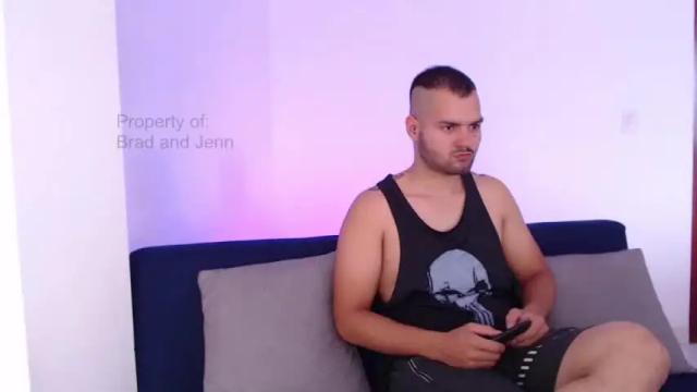 Image 2 of bradandjenn Stream on Chaturbate on 14 months ago