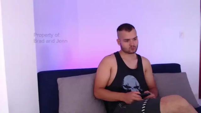 Image 6 of bradandjenn Stream on Chaturbate on 14 months ago