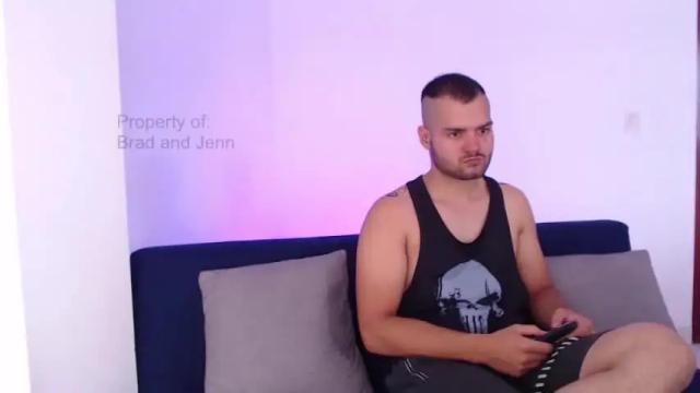 Image 7 of bradandjenn Stream on Chaturbate on 14 months ago
