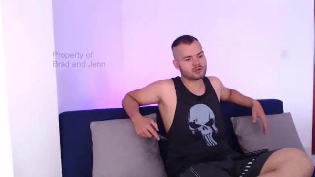 Image 8 of bradandjenn Stream on Chaturbate on 14 months ago