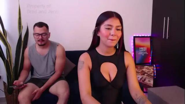 Image 2 of bradandjenn Stream on Chaturbate on 1 month ago