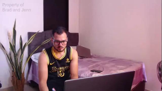 Image 8 of bradandjenn Stream on Chaturbate on 2 months ago