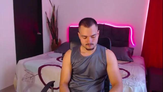 Image 6 of bradandjenn Stream on Chaturbate on 23 days ago