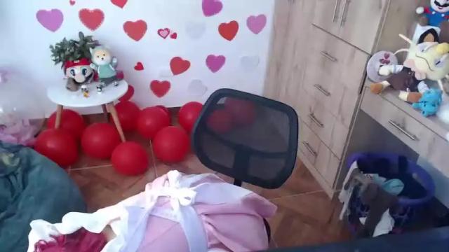 Image 4 of bradandmiahot Stream on Chaturbate on 14 months ago