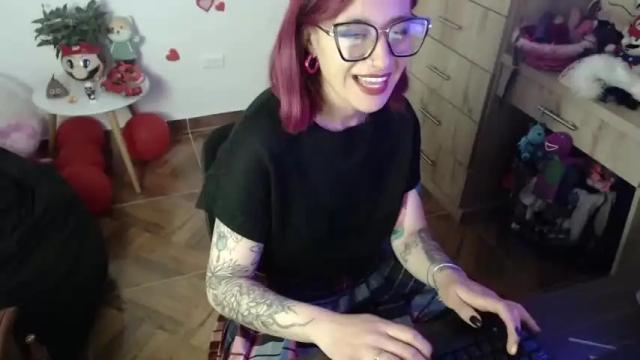Thumbnail 1, bradandmiahot's Stream at Chaturbate, 14 months ago