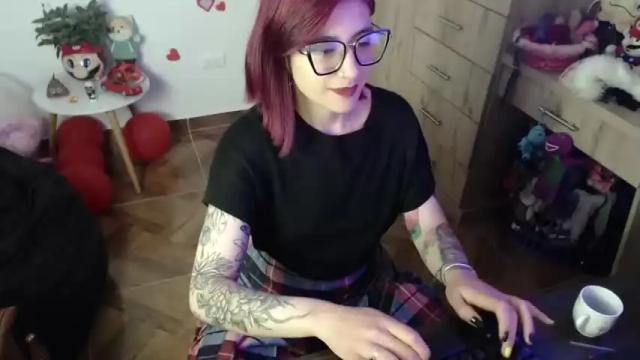 Image 8 of bradandmiahot Stream on Chaturbate on 14 months ago