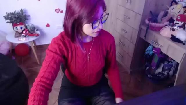 Image 3 of bradandmiahot Stream on Chaturbate on 14 months ago