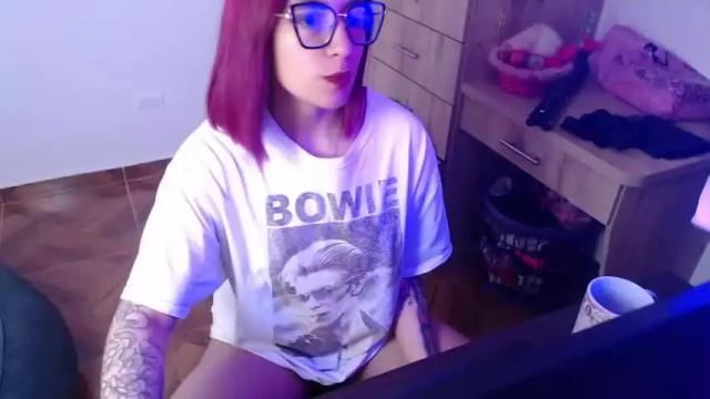 Image 7 of bradandmiahot Stream on Chaturbate on 13 months ago