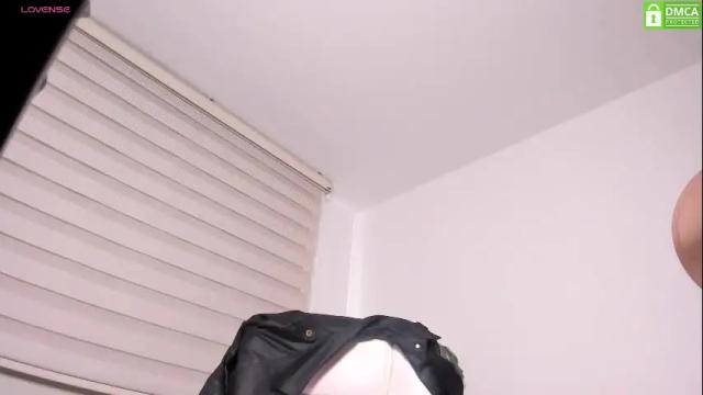 Image 2 of braelyn_ Stream on Chaturbate on 6 months ago