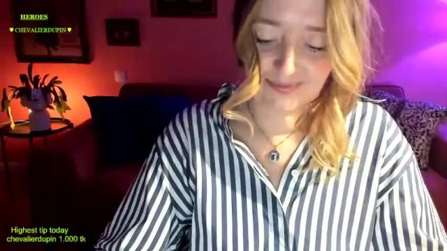 Image 8 of braingirl Stream on Chaturbate on 15 months ago