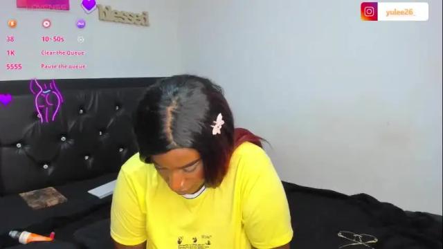 Image 12 of brandibrow Stream on Chaturbate on 1 month ago