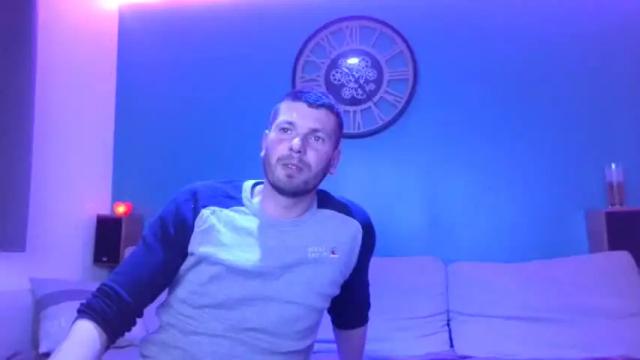 Image 8 of braqueuemar83000 Stream on Chaturbate on 14 months ago