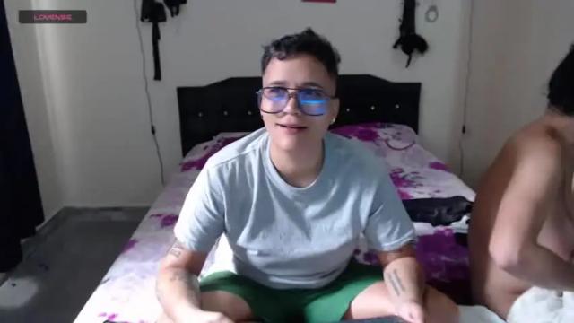Image 3 of brattandmadison Stream on Chaturbate on 18 months ago