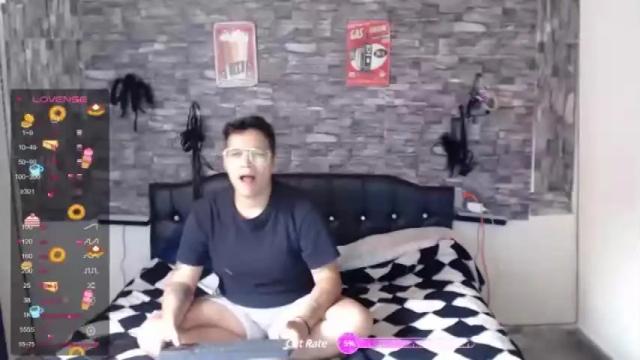 Image 2 of brattandmadison Stream on Chaturbate on 12 months ago