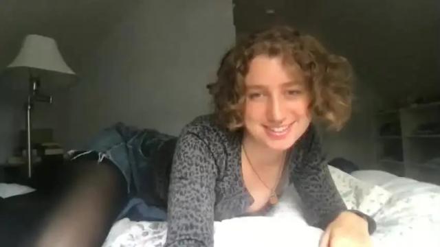 Image 4 of bratty_babytitz Stream on Chaturbate on 22 months ago