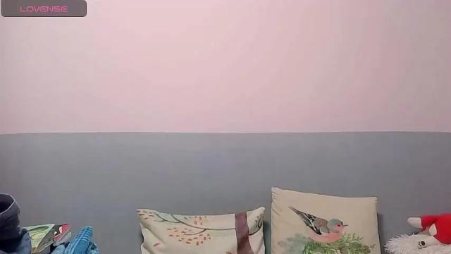 Thumbnail 2, brattyfoxygirl's Stream at Chaturbate, 13 months ago