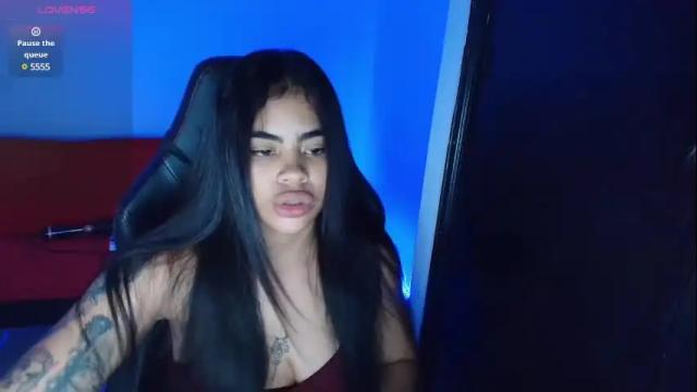 Image 6 of bratz_evans Stream on Chaturbate on 22 days ago