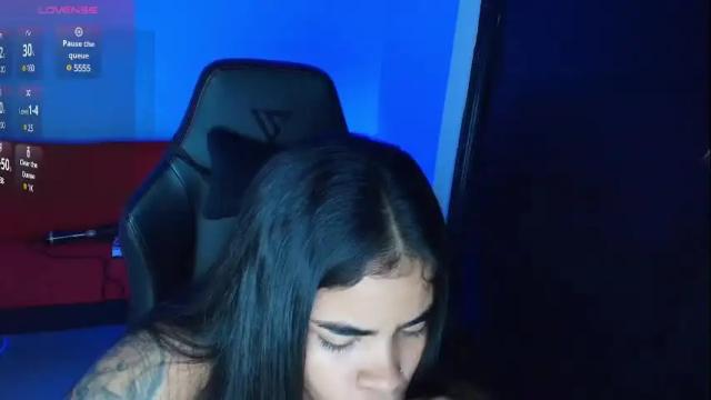 Image 7 of bratz_evans Stream on Chaturbate on 22 days ago