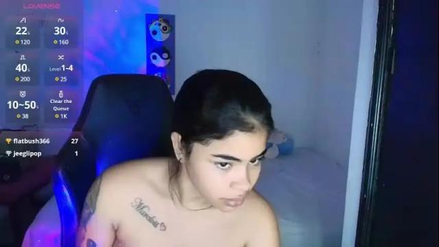 Image 6 of bratz_evans Stream on Chaturbate on 9 days ago